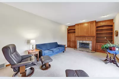 1460 Woodmont Way, Ashwaubenon, WI 54313 - Photo 11