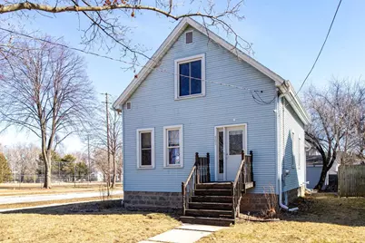 901 S Greenwood Avenue, Green Bay, WI 54304 - Photo 1