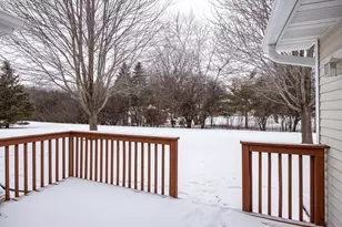 486 Wyldewood Dr, Oshkosh, WI 54904 - Photo 23