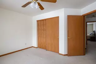 486 Wyldewood Dr, Oshkosh, WI 54904 - Photo 15