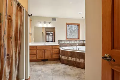 W4954 Emery Lane, Fond du Lac, WI 54937 - Photo 15