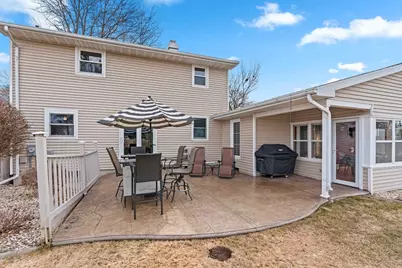 762 St Josephs Street, De Pere, WI 54115 - Photo 5