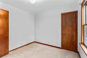 2007 N Division St, Appleton, WI 54911 - Photo 9