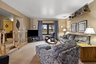 553 Gwynn St, Green Bay, WI 54301 - Photo 11