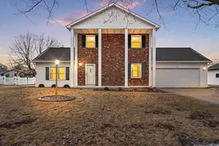 553 Gwynn St, Green Bay, WI 54301 - Photo 1