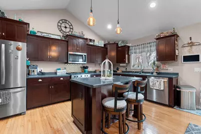 833 Whispering Way, Omro, WI 54963 - Photo 7