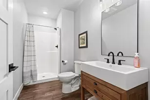 2536 Meadow Breeze Ct, Green Bay, WI 54311 - Photo 3