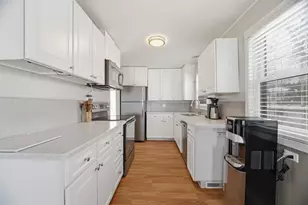 104 Adella Beach Rd, Neenah, WI 54956 - Photo 9