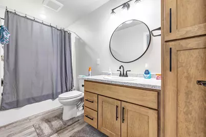 2323 Deckner Avenue, Green Bay, WI 54302 - Photo 17