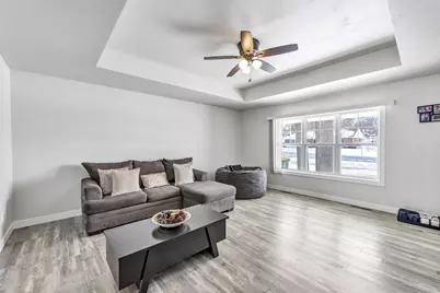 2323 Deckner Avenue, Green Bay, WI 54302 - Photo 7