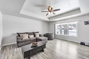 2323 Deckner Ave, Green Bay, WI 54302 - Photo 7