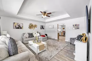 2323 Deckner Ave, Green Bay, WI 54302 - Photo 21