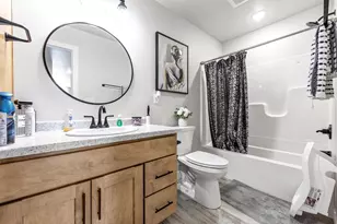 2323 Deckner Ave, Green Bay, WI 54302 - Photo 33