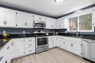 921 E Windfield Pl, Appleton, WI 54911 - Photo 11