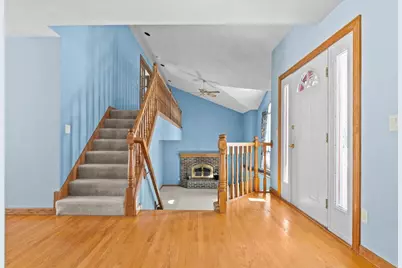 3050 Hunters Place, Oshkosh, WI 54904 - Photo 5