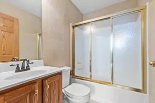 3050 Hunters Pl, Oshkosh, WI 54904 - Photo 39