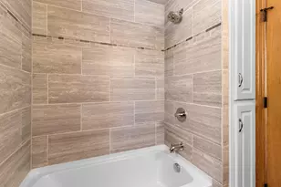 236 Elk Ct, Green Bay, WI 54302 - Photo 27