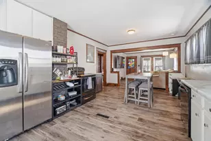 923 W Elsie St, Appleton, WI 54913 - Photo 11