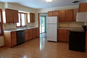 1238 Maple St, Neenah, WI 54956 - Photo 9