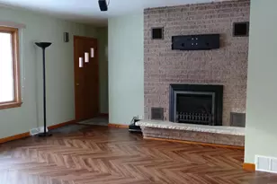 1238 Maple St, Neenah, WI 54956 - Photo 7