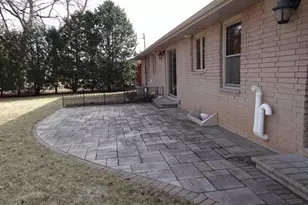 1238 Maple St, Neenah, WI 54956 - Photo 47