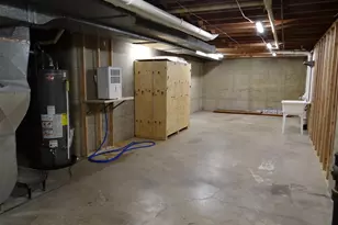 1238 Maple St, Neenah, WI 54956 - Photo 41