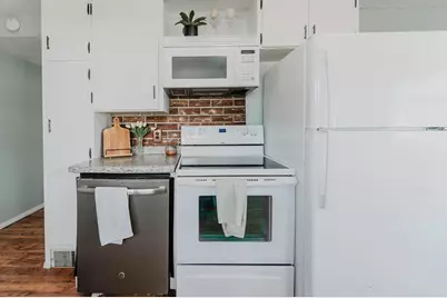 903 Smith Street, New London, WI 54961 - Photo 11