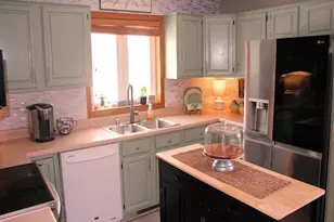 961 Eastman Ln, Fond du Lac, WI 54935 - Photo 5