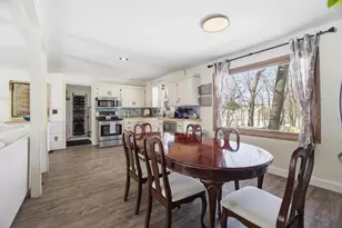 651 Leighton Rd, Waupaca, WI 54981 - Photo 9