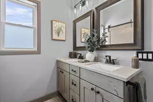 1751 S Oneida St, Green Bay, WI 54304 - Photo 21