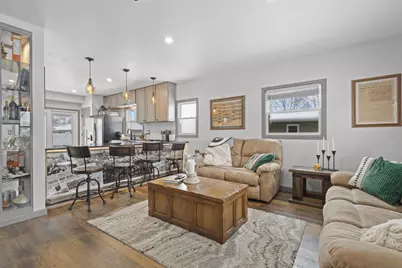 1751 S Oneida Street, Green Bay, WI 54304 - Photo 7