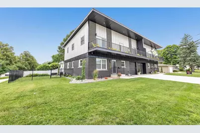 1749 S Oneida Street, Green Bay, WI 54304 - Photo 5