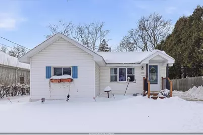 1823 Ashland Street, Oshkosh, WI 54901 - Photo 1