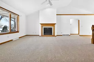 3321 E Canvasback Ln, Appleton, WI 54913 - Photo 3