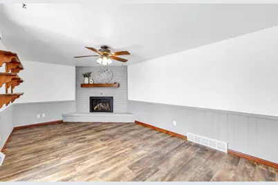 550 Edelweiss Drive, Green Bay, WI 54302 - Photo 17