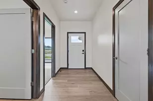 733 Tambour Ct, De Pere, WI 54115 - Photo 9