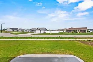 733 Tambour Ct, De Pere, WI 54115 - Photo 45