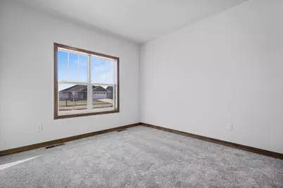 2518 Tipperary Trail, De Pere, WI 54115 - Photo 9