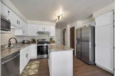 1528 Van Road, Green Bay, WI 54311 - Photo 11