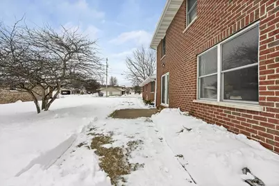 1528 Van Road, Green Bay, WI 54311 - Photo 47