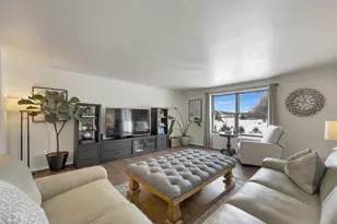 1528 Van Rd, Green Bay, WI 54311 - Photo 5