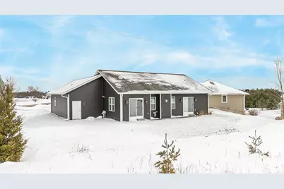 531 S Silver Fox Drive, Kewaskum, WI 53040 - Photo 39