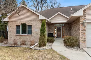 957 Brighton Dr, Menasha, WI 54952 - Photo 11