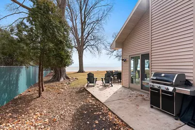 957 Brighton Drive, Menasha, WI 54952 - Photo 63