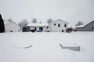 195 Yacoub Ln, Fond du Lac, WI 54935 - Photo 25