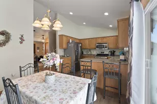 195 Yacoub Ln, Fond du Lac, WI 54935 - Photo 15