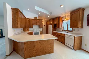 511 W Pulaski St, Pulaski, WI 54162 - Photo 11