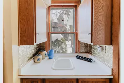 1552 Algoma Boulevard, Oshkosh, WI 54901 - Photo 19