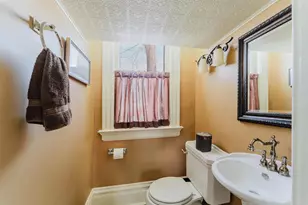 1552 Algoma Blvd, Oshkosh, WI 54901 - Photo 27