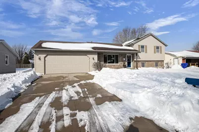39 Welcome Circle, Appleton, WI 54915 - Photo 1